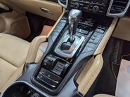 Porsche Cayenne 3.0 Cayenne D V6 Platinum Edition Tiptronic 4WD 5dr 76