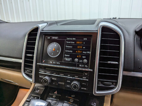 Porsche Cayenne 3.0 Cayenne D V6 Platinum Edition Tiptronic 4WD 5dr 74