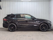 Jaguar F-Pace 2.0 F-PACE R-Dynamic SE D MHEV AWD Auto 4WD 5dr 15