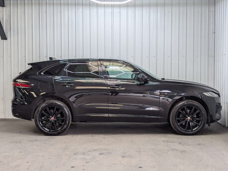 Jaguar F-Pace 2.0 F-PACE R-Dynamic SE D MHEV AWD Auto 4WD 5dr 15