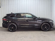 Jaguar F-Pace 2.0 F-PACE R-Dynamic SE D MHEV AWD Auto 4WD 5dr 16
