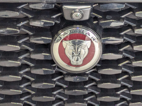 Jaguar F-Pace 2.0 F-PACE R-Dynamic SE D MHEV AWD Auto 4WD 5dr 21