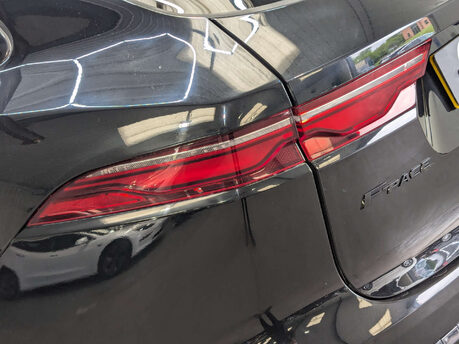 Jaguar F-Pace 2.0 F-PACE R-Dynamic SE D MHEV AWD Auto 4WD 5dr 41