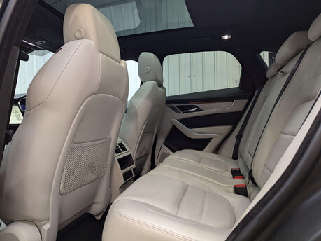 Jaguar F-Pace 2.0 F-PACE R-Dynamic SE D MHEV AWD Auto 4WD 5dr 67