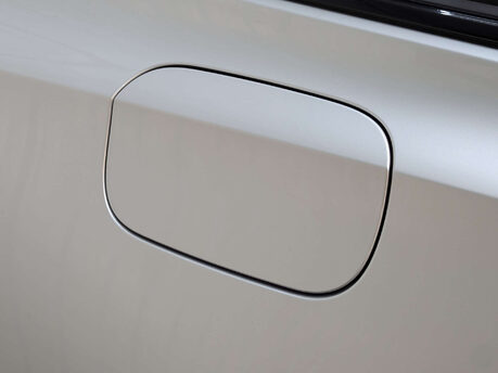 Volvo V60 2.0 V60 R-Design B3 MHEV Auto 5dr 34