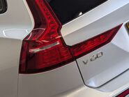 Volvo V60 2.0 V60 R-Design B3 MHEV Auto 5dr 43