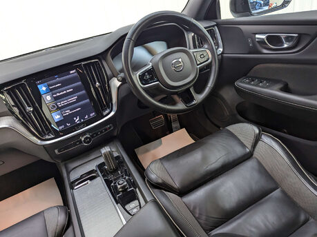Volvo V60 2.0 V60 R-Design B3 MHEV Auto 5dr 50