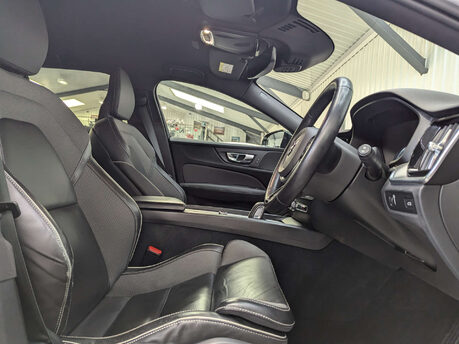 Volvo V60 2.0 V60 R-Design B3 MHEV Auto 5dr 54