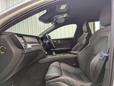 Volvo V60 2.0 V60 R-Design B3 MHEV Auto 5dr 60