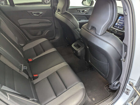 Volvo V60 2.0 V60 R-Design B3 MHEV Auto 5dr 62