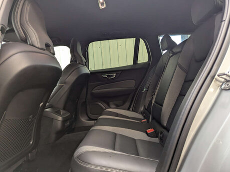Volvo V60 2.0 V60 R-Design B3 MHEV Auto 5dr 71