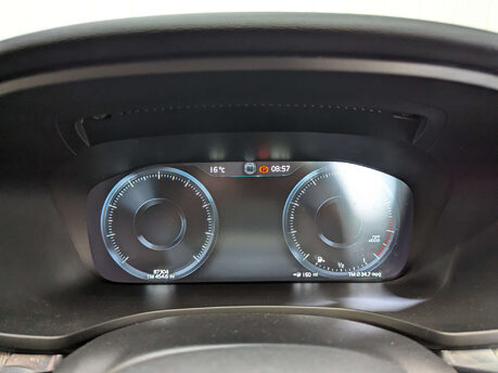 Volvo V60 2.0 V60 R-Design B3 MHEV Auto 5dr 78