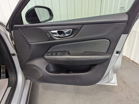 Volvo V60 2.0 V60 R-Design B3 MHEV Auto 5dr 55