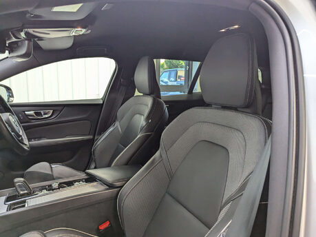 Volvo V60 2.0 V60 R-Design B3 MHEV Auto 5dr 59