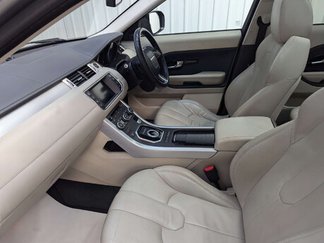 Land Rover Range Rover Evoque 2.2 Range Rover Evoque Dynamic Luxury SD4 Auto 4WD 5dr 53