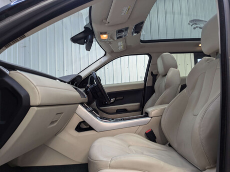 Land Rover Range Rover Evoque 2.2 Range Rover Evoque Dynamic Luxury SD4 Auto 4WD 5dr 57