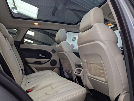 Land Rover Range Rover Evoque 2.2 Range Rover Evoque Dynamic Luxury SD4 Auto 4WD 5dr 60