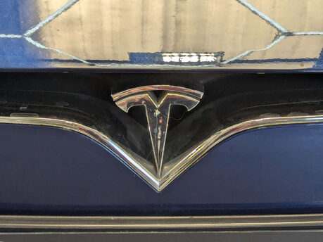 Tesla Model S Model S 90D 4WD 5dr 21