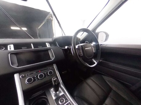 Land Rover Range Rover Sport 3.0 Range Rover Sport HSE Dynamic V6 SC Auto 4WD 5dr 5