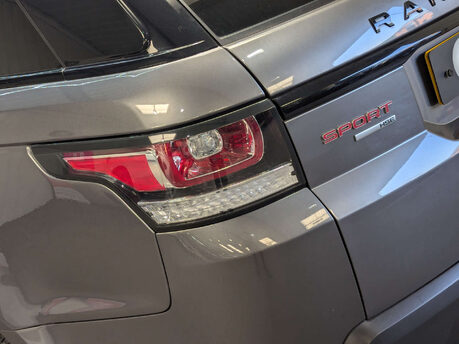 Land Rover Range Rover Sport 3.0 Range Rover Sport HSE Dynamic V6 SC Auto 4WD 5dr 42