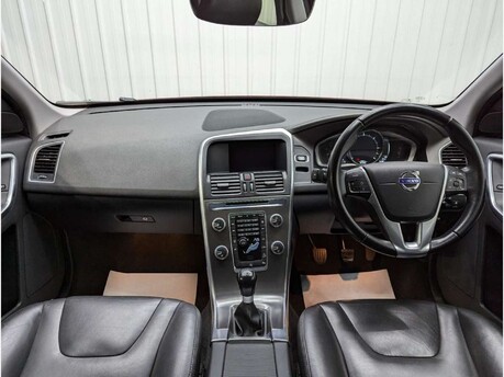 Volvo XC60 2.4 XC60 SE Luxury Nav D5 AWD 4WD 5dr 9