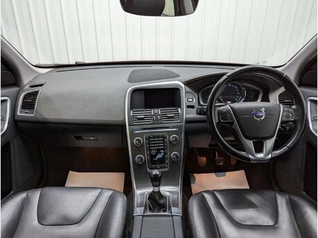 Volvo XC60 2.4 XC60 SE Luxury Nav D5 AWD 4WD 5dr 9