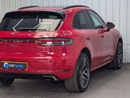 Porsche Macan 2.0 Macan Semi-Auto 4WD 5dr 35