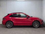 Porsche Macan 2.0 Macan Semi-Auto 4WD 5dr 18