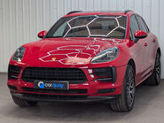 Porsche Macan 2.0 Macan Semi-Auto 4WD 5dr 26