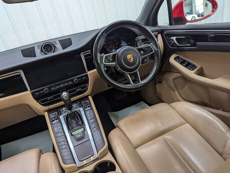 Porsche Macan 2.0 Macan Semi-Auto 4WD 5dr 47