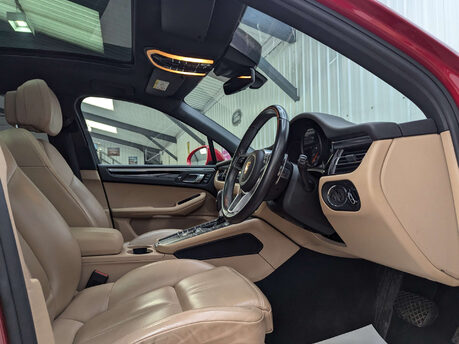 Porsche Macan 2.0 Macan Semi-Auto 4WD 5dr 50