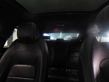 Jaguar XF 2.0 XF R-Sport D Auto 4dr 13