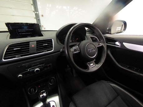 Audi Q3 1.4 Q3 S Line Edition TFSI Semi-Auto 5dr 5