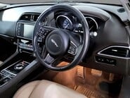 Jaguar F-Pace 2.0 F-PACE Prestige AWD D Auto 4WD 5dr 4