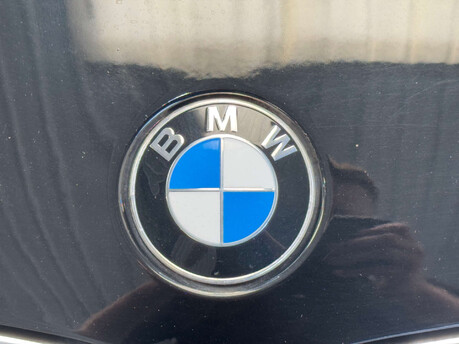 BMW 3 Series 2.0 330e xDrive SE Professional Auto 4WD 4dr 19