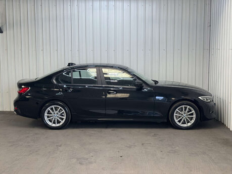 BMW 3 Series 2.0 330e xDrive SE Professional Auto 4WD 4dr 13