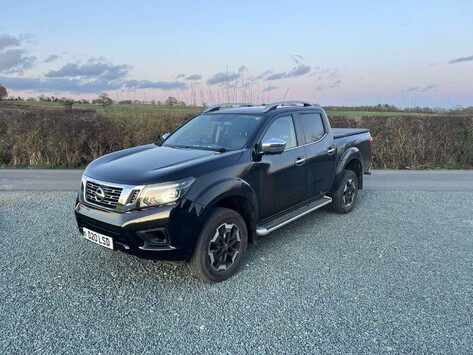 Nissan Navara 2.3 Navara Tekna dCi 4WD 5dr