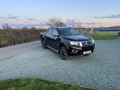 Nissan Navara 2.3 Navara Tekna dCi 4WD 5dr 7