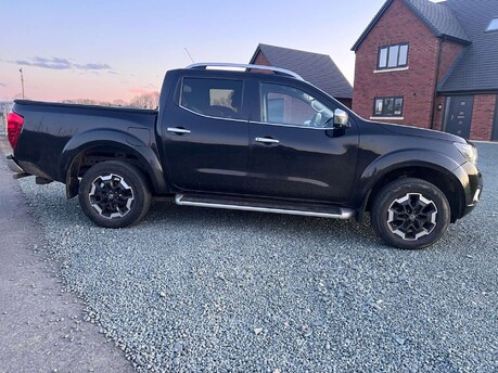 Nissan Navara 2.3 Navara Tekna dCi 4WD 5dr 13