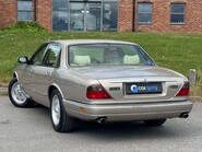 Jaguar Sovereign AUTO 5