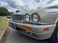 Jaguar Sovereign AUTO 26