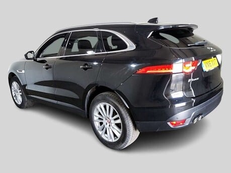 Jaguar F-Pace 2.0 F-PACE Portfolio AWD D 4WD 5dr 17