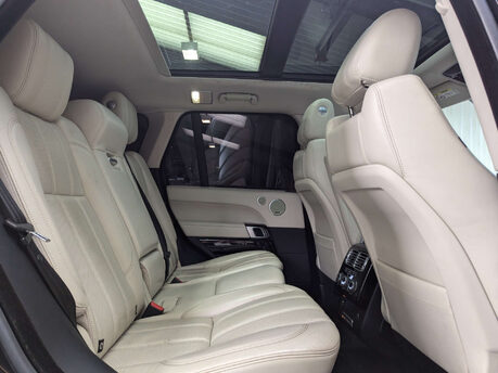 Land Rover Range Rover 4.4 Range Rover Vogue SDV8 Auto 4WD 5dr 60
