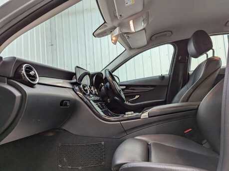 Mercedes-Benz C Class 2.0 C 220 SE D Auto 4dr 57