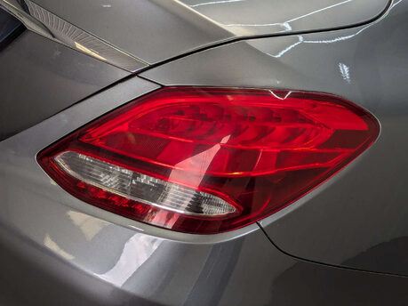 Mercedes-Benz C Class 2.0 C 220 SE D Auto 4dr 45