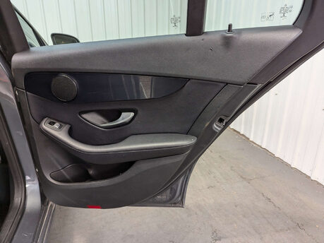 Mercedes-Benz C Class 2.0 C 220 SE D Auto 4dr 66