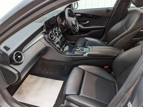Mercedes-Benz C Class 2.0 C 220 SE D Auto 4dr 55
