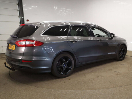 Ford Mondeo 2.0 Mondeo Titanium TDCI 5dr 9