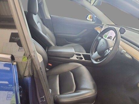 Tesla Model 3 ModeL 3 Performance AWD 4WD 4dr 7