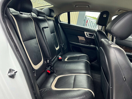 Jaguar XF 2.2 XF Portfolio D Auto 4dr 16